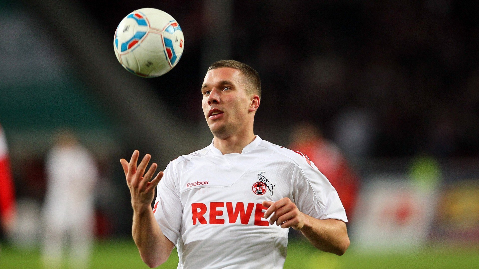 欧洲杯预选赛爆出大冷 世界冠军无缘正赛